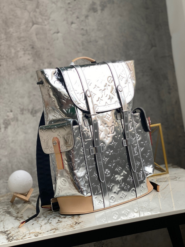 l0*is V*t0n christopher backpack pm