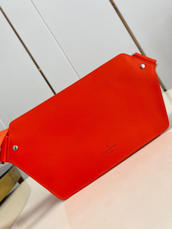 l0*is V*t0n new sling