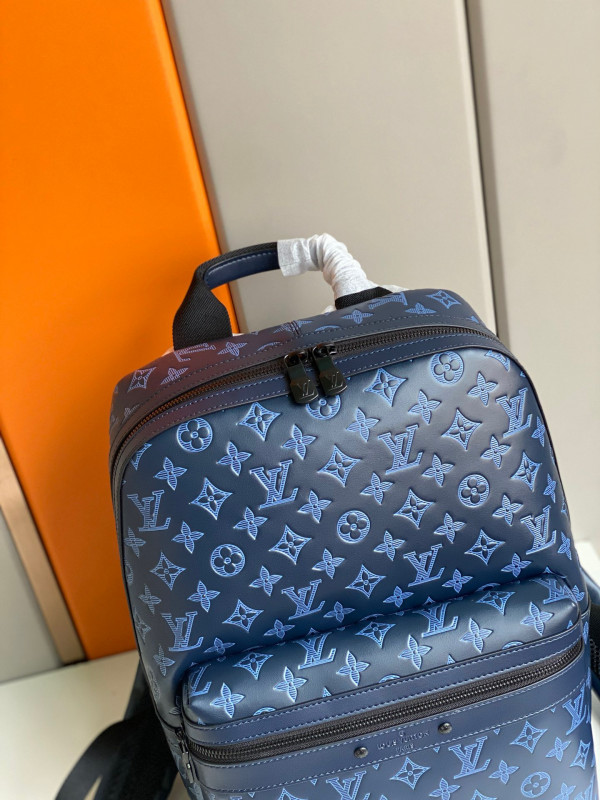 l0*is V*t0n sprinter backpack