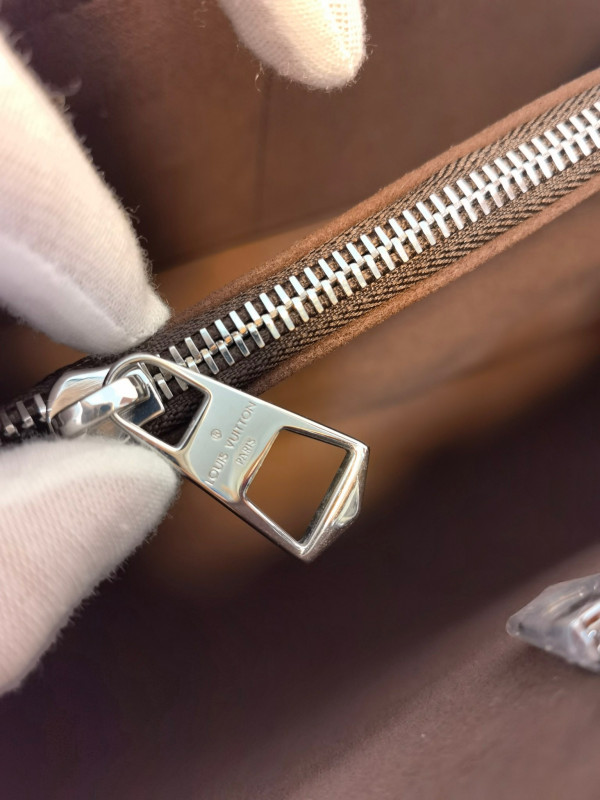 l0*is V*t0n marelle tote mm