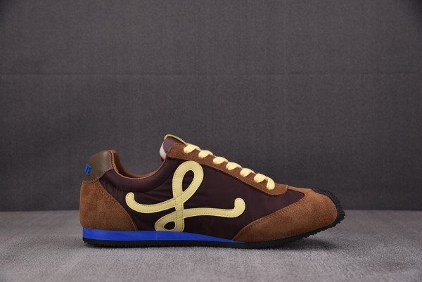 L0ew* ballet runner