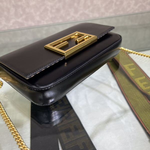 F**di wallet on chain with pouches