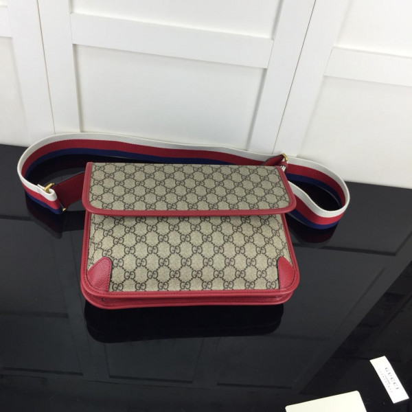 G*u*i gg messenger bag