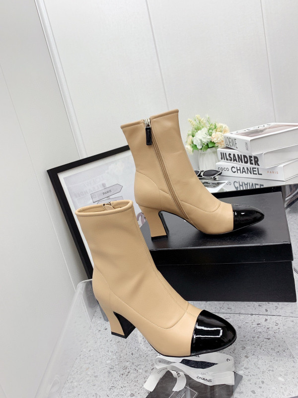 CL ANKLE BOOTS