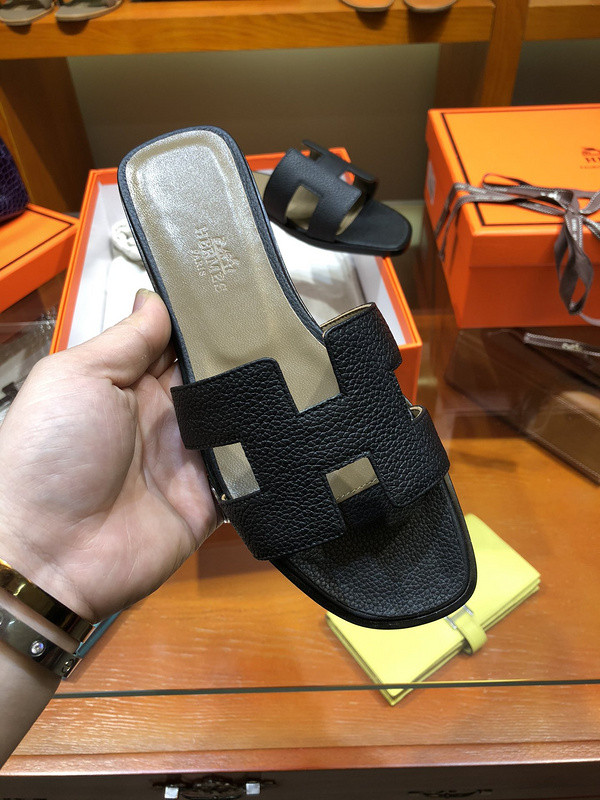 H**mes sandal