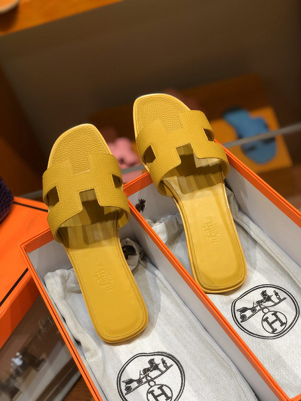 H**mes sandal