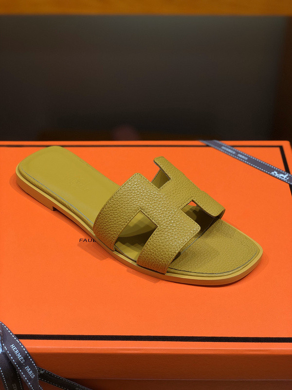 H**mes sandal