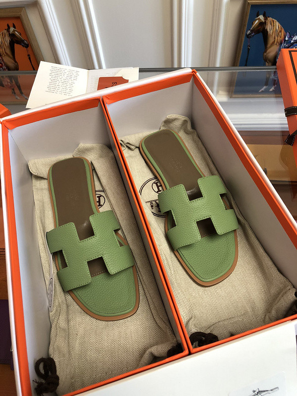H**mes sandal