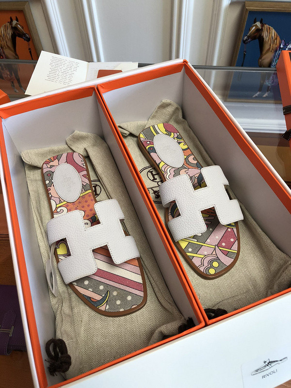 H**mes sandal