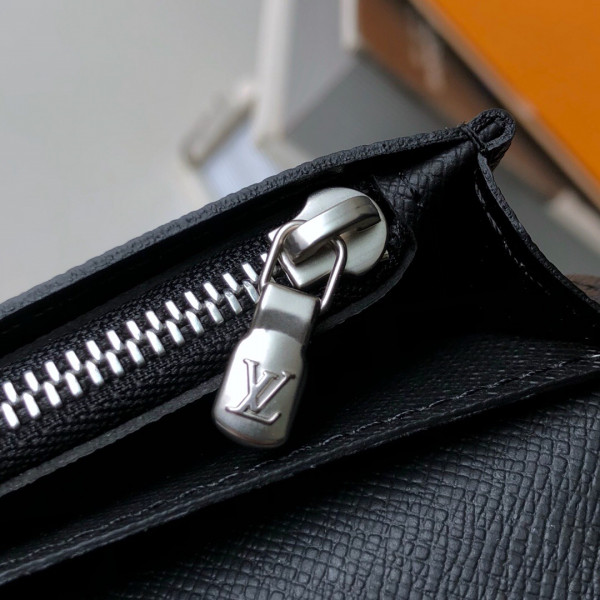 l0*is V*t0n brazza wallet