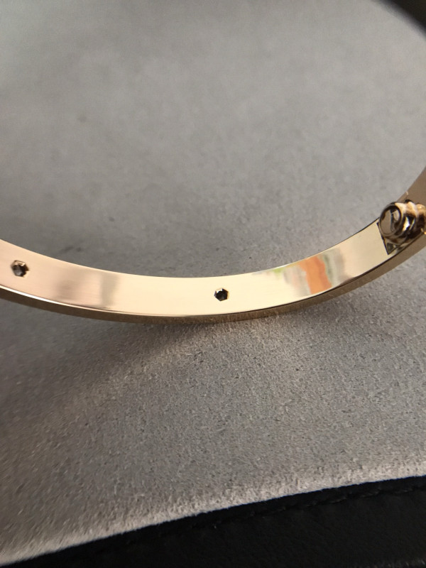 Ca*t*er  bracelet