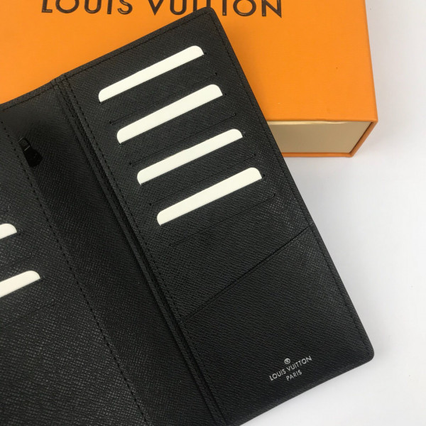 l0*is V*t0n brazza wallet