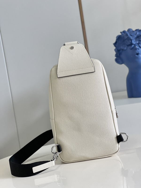 l0*is V*t0n avenue sling bag