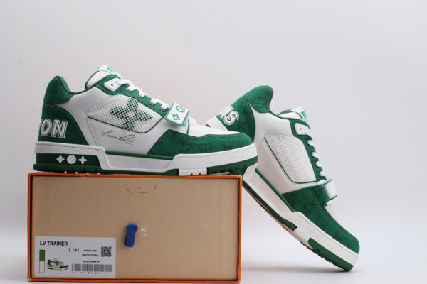 l0*is V*t0n trainer sneaker