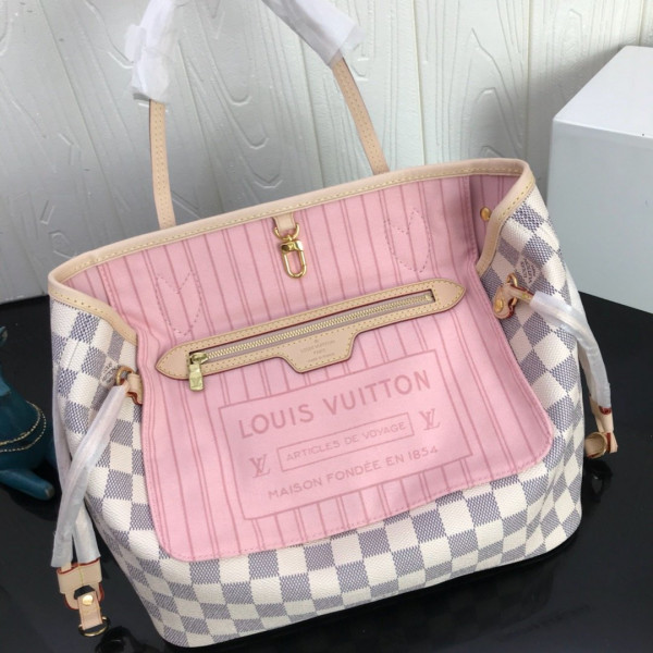 l0*is V*t0n neverfull pm