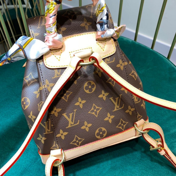 l0*is V*t0n backpack