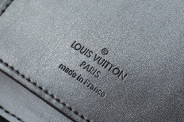 l0*is V*t0n zippy wallet