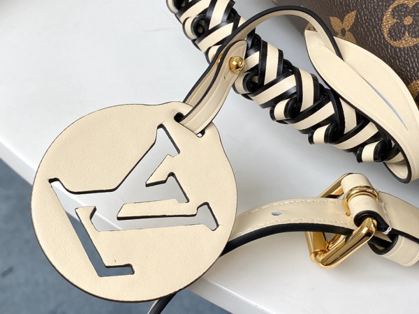 l0*is V*t0n pochette metis