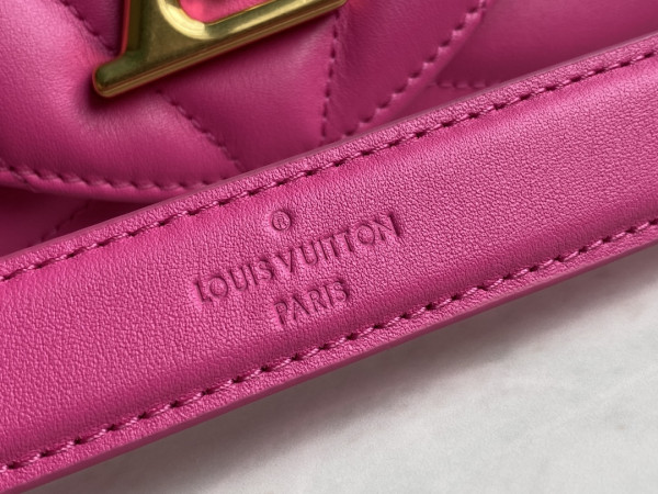 l0*is V*t0n new wave chain bag