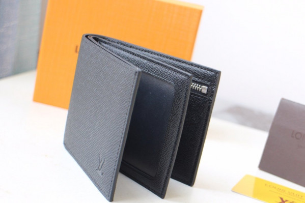 l0*is V*t0n amerigo wallet