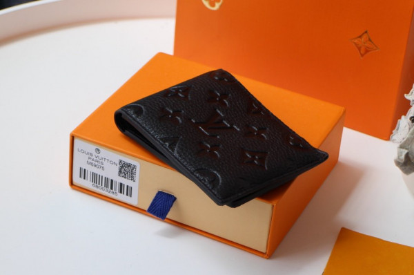 l0*is V*t0n slender wallet