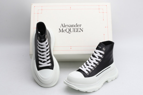 ale*d*r M*Q*en tread slick boot