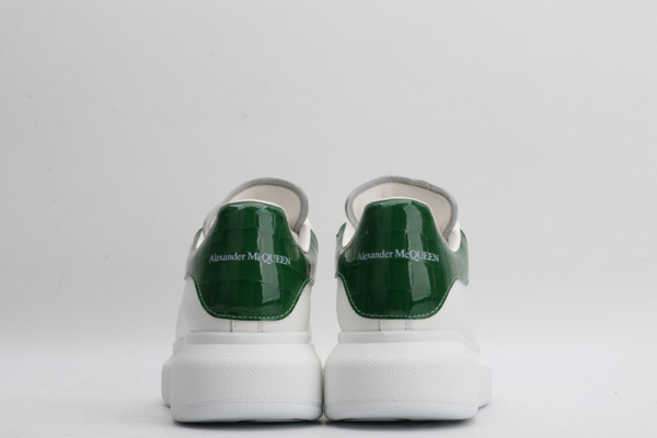 ale*d*r M*Q*en oversized sneaker