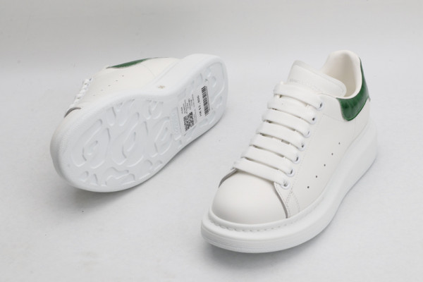 ale*d*r M*Q*en oversized sneaker
