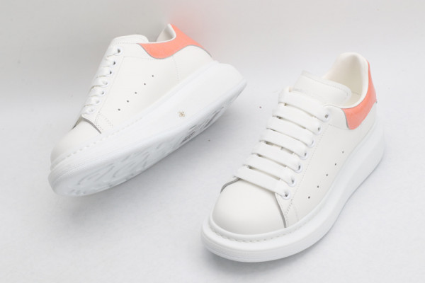 ale*d*r M*Q*en oversized sneaker
