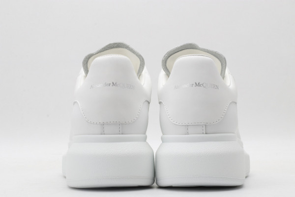 ale*d*r M*Q*en oversized sneaker