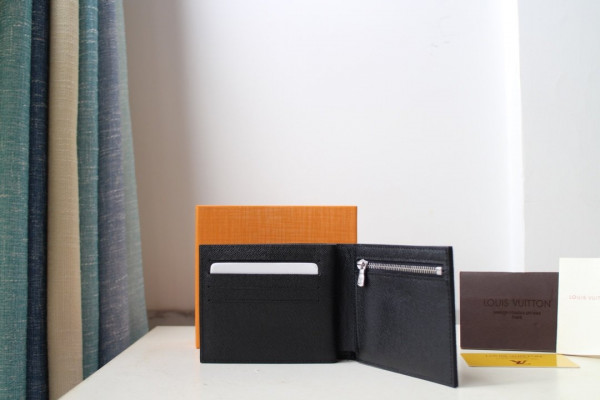l0*is V*t0n amerigo wallet
