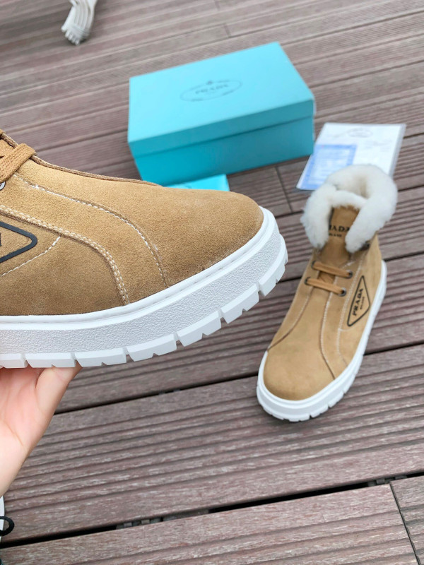 Pra*a boots
