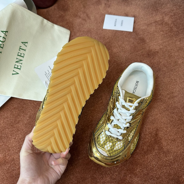 bo*te*ga Ve*ne*ta sneakers