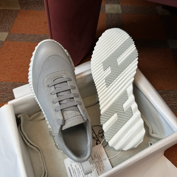 H**mes sneaker