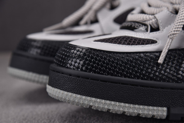 l0*is V*t0n sneakers