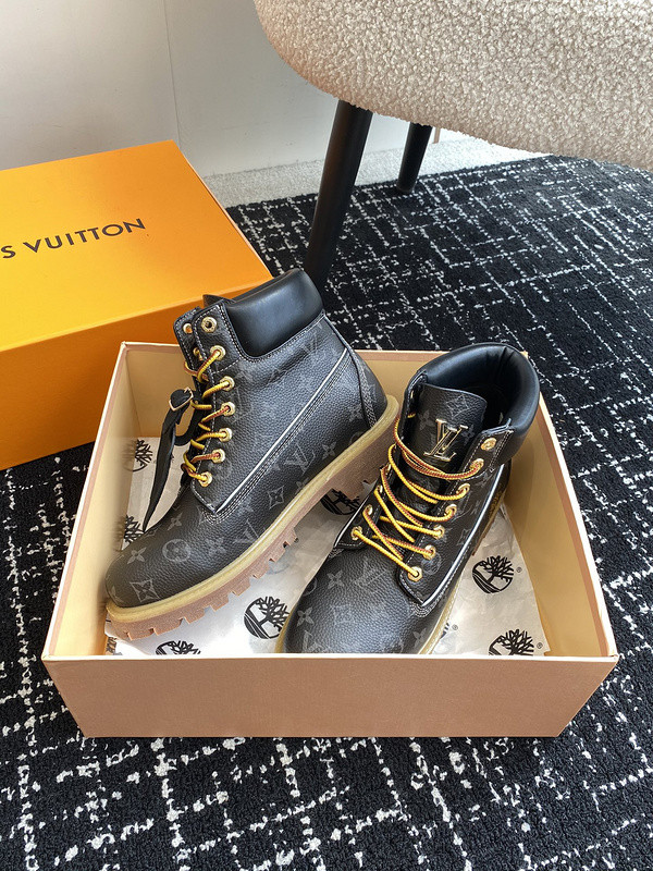 l0*is V*t0n boots
