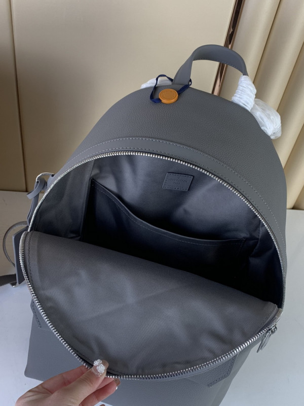 l0*is V*t0n takeoff backpack
