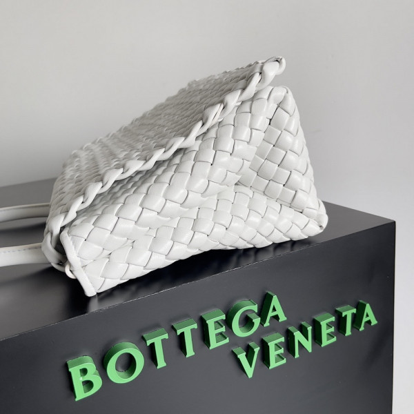 bo*te*ga Ve*ne*ta patti top handle bag