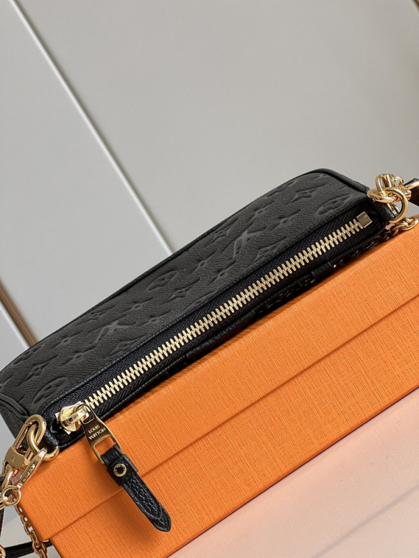 l0*is V*t0n easy pouch on strap
