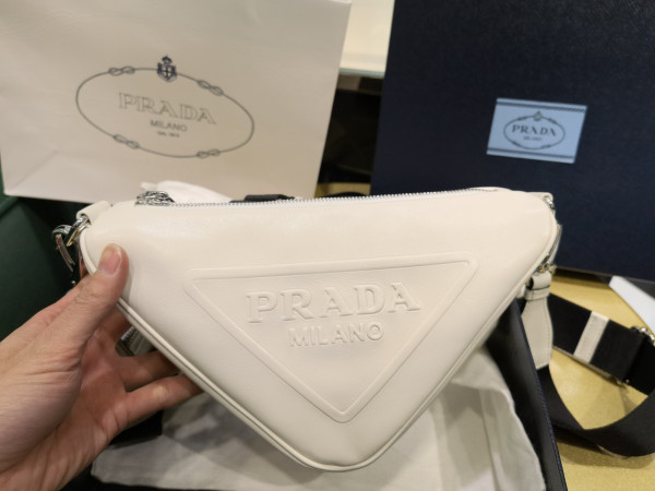 Pra*a triangle bag