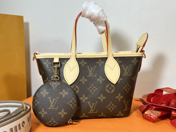l0*is V*t0n neverfull bb