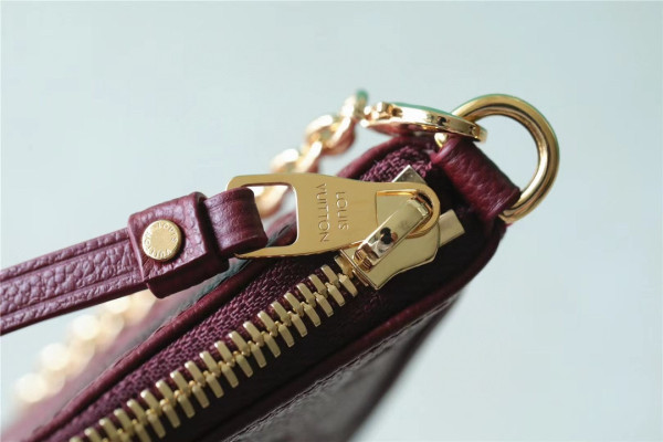 l0*is V*t0n easy pouch on strap