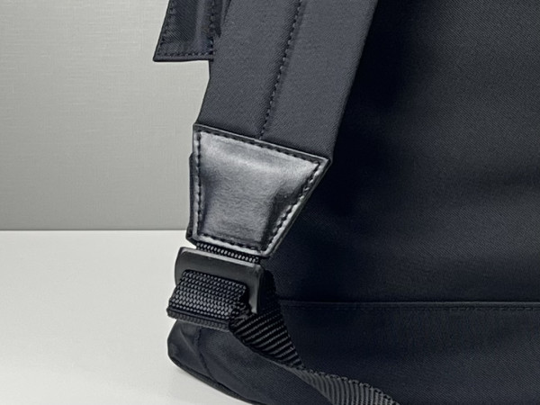 Ba*len*cia*ga backpack