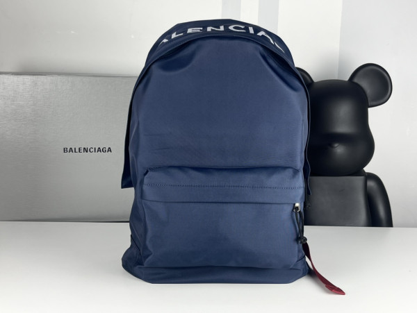 Ba*len*cia*ga backpack