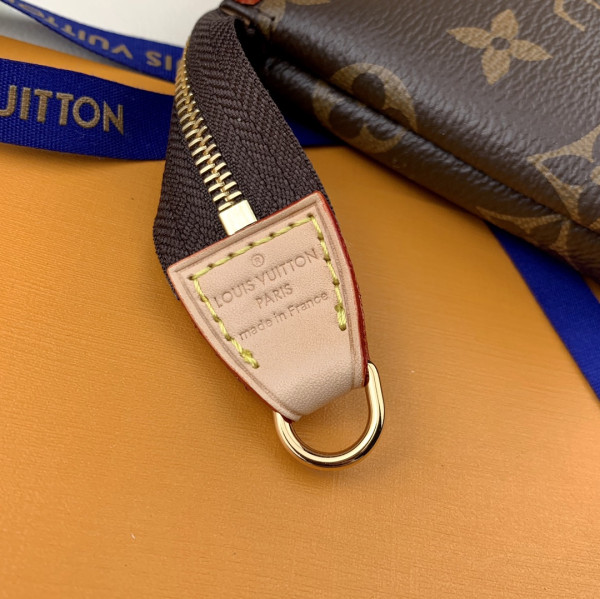 l0*is V*t0n monogram mini pochette delightful pouch