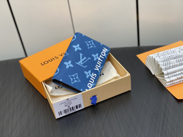 l0*is V*t0n pocket organizer