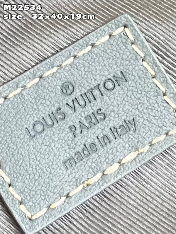 l0*is V*t0n montsouris backpack