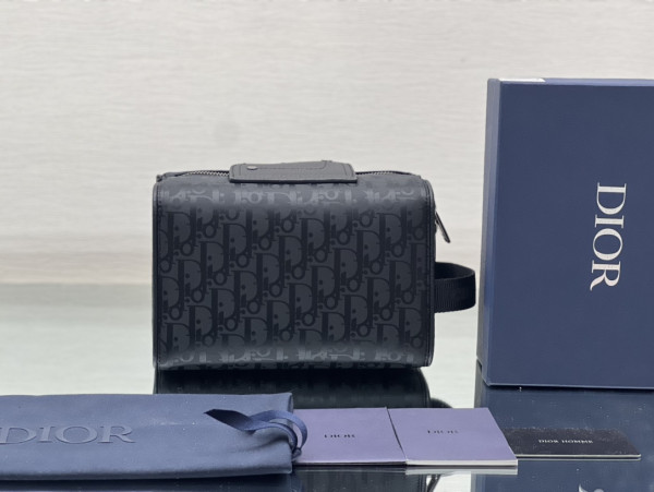 DIRO  LINGOT TOILETRY BAG