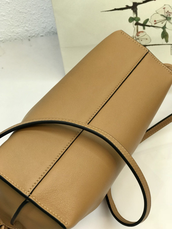 Lowee Mini Flamenco clutch-18-23.9-9cm