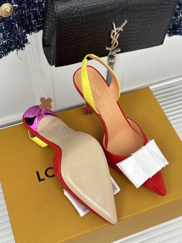 l0*is V*t0n heels